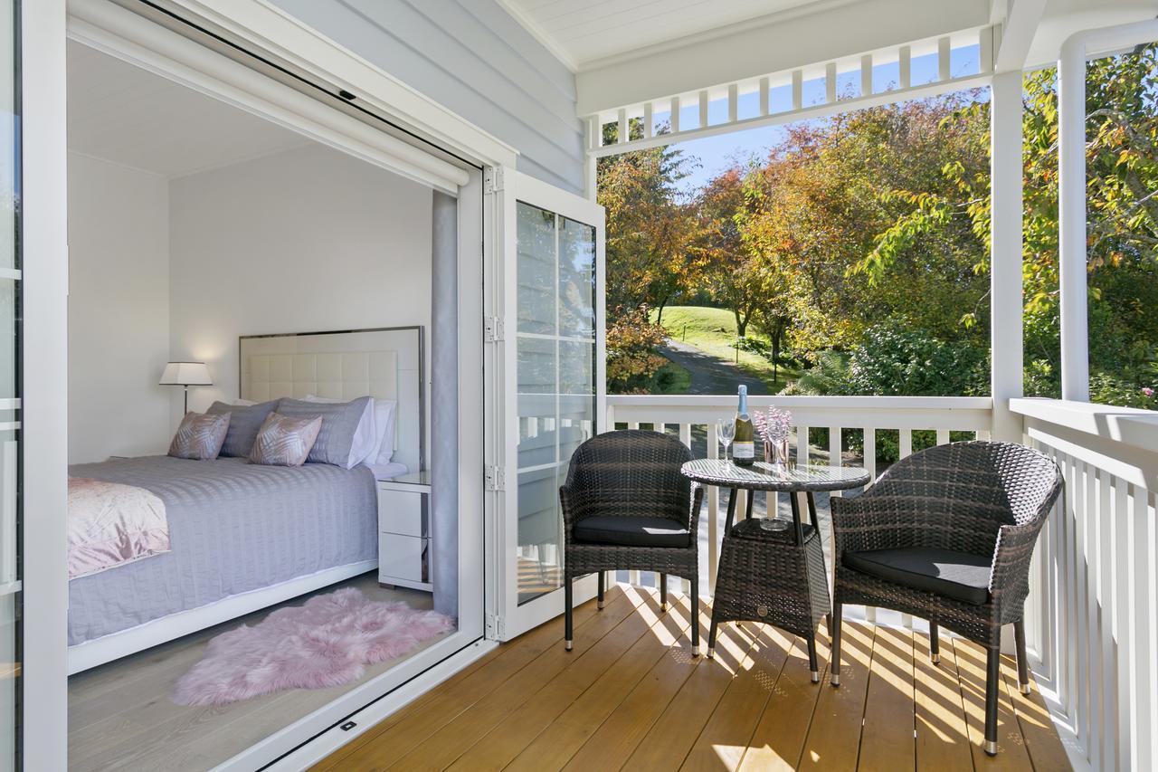 The Retreat Luxury Garden Villa Lago Lago Taupo Exterior foto