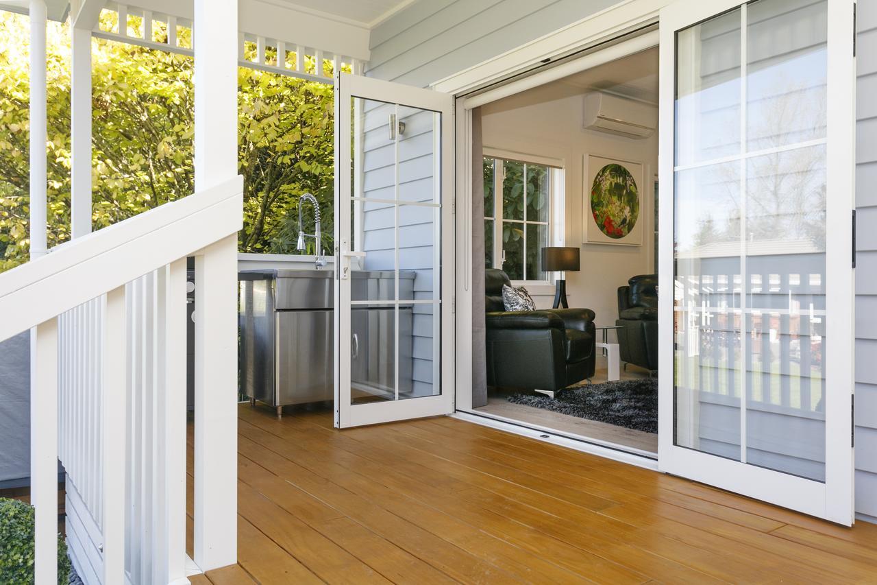 The Retreat Luxury Garden Villa Lago Lago Taupo Exterior foto
